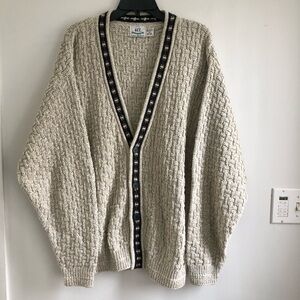 VTG 417 By Van Heusen Beige Chunky Knit Cardigan USA Grandpacore Pattern Trim L